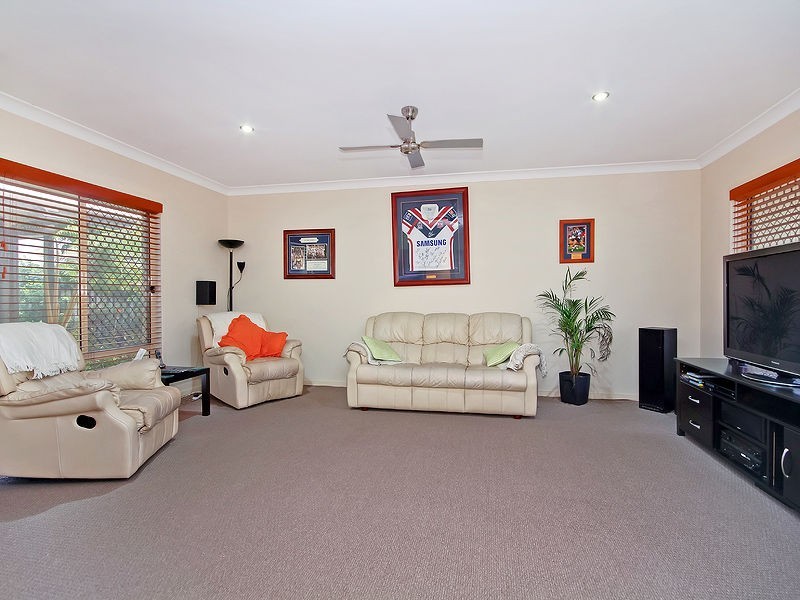 11 Hazelmere Crescent, Ormeau QLD 4208