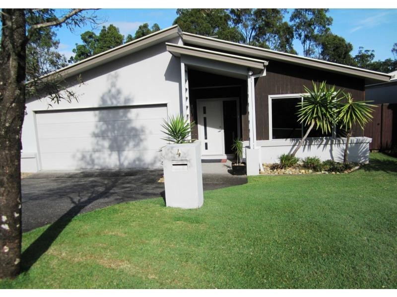 4 Flaxton Street, Ormeau QLD 4208