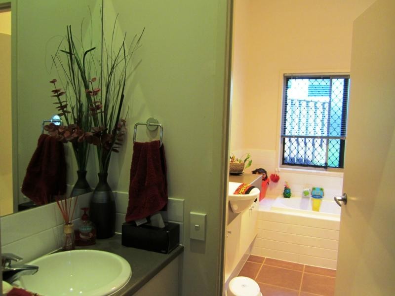 4 Flaxton Street, Ormeau QLD 4208