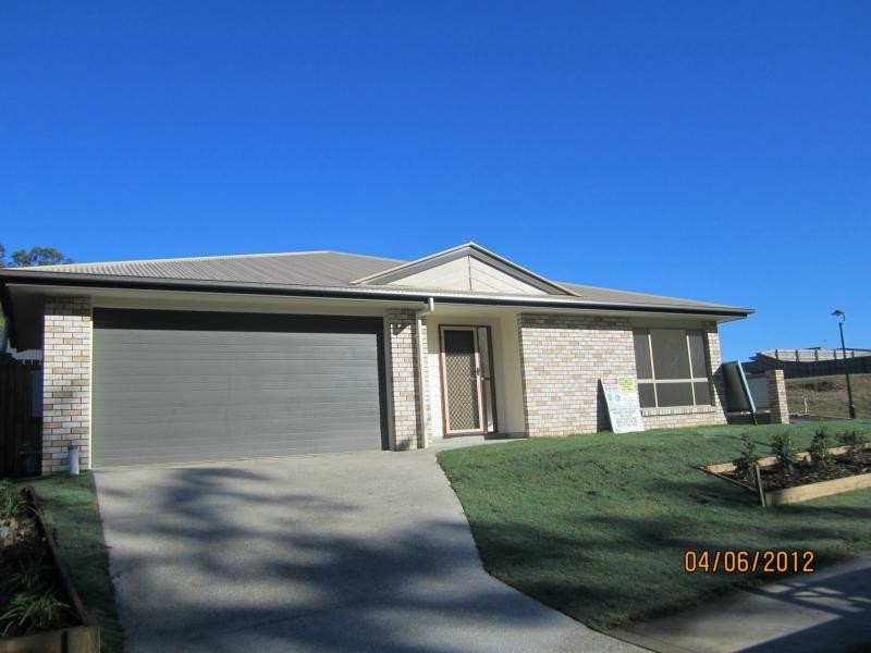 37 Bull Road, Pimpama QLD 4209