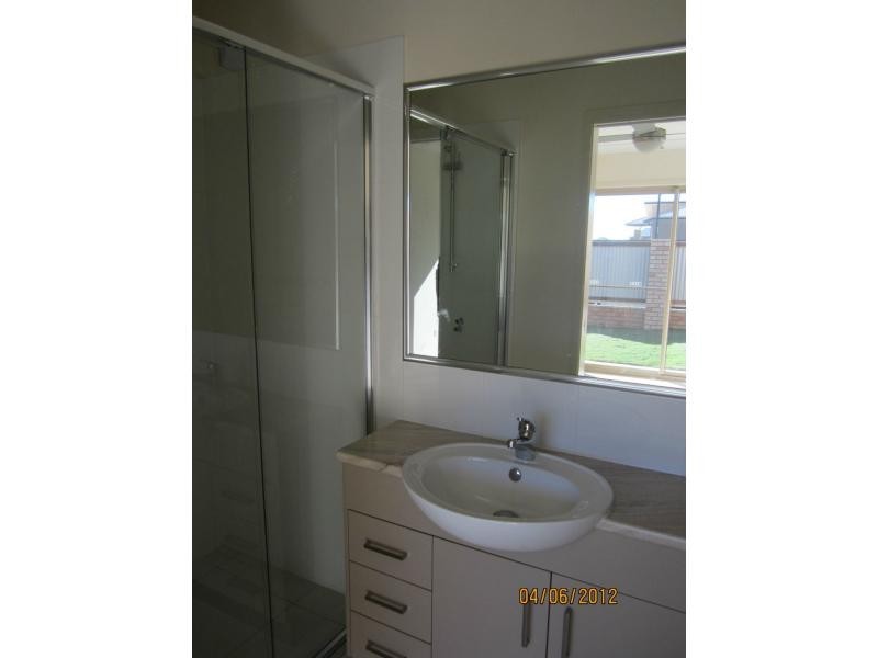 37 Bull Road, Pimpama QLD 4209