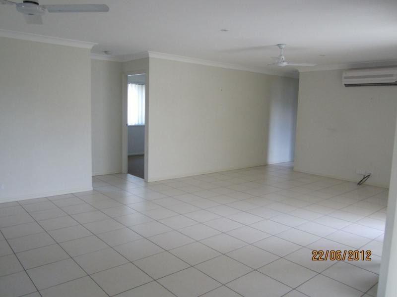 16 Summerlea Crescent, Jacobs Ridge, Ormeau QLD 4208