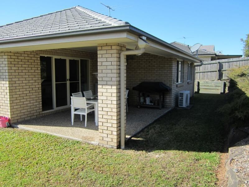8 Natasha Street, Ormeau QLD 4208