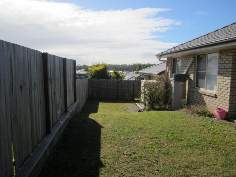 8 Natasha Street, Ormeau QLD 4208