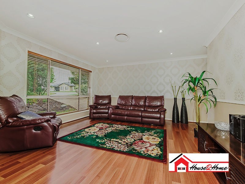 30 Paris Parade, Ormeau QLD 4208