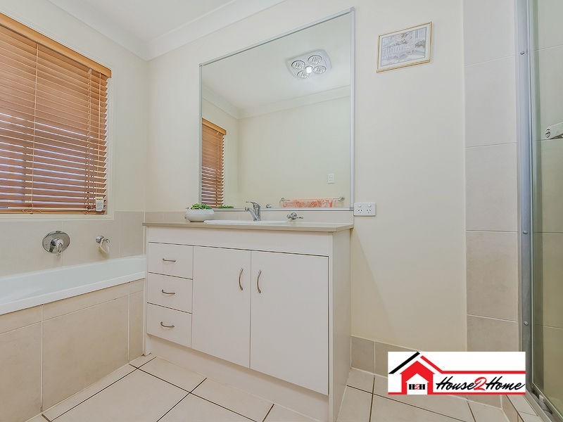 30 Paris Parade, Ormeau QLD 4208