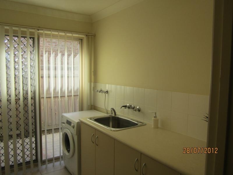 66 Halfway Drive, Ormeau QLD 4208