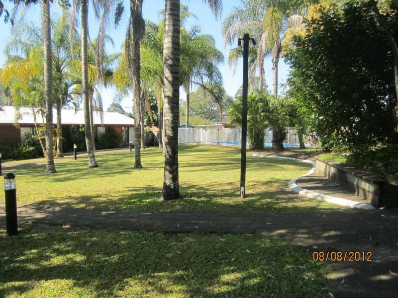 4/12 Albert Street, Eagleby QLD 4207