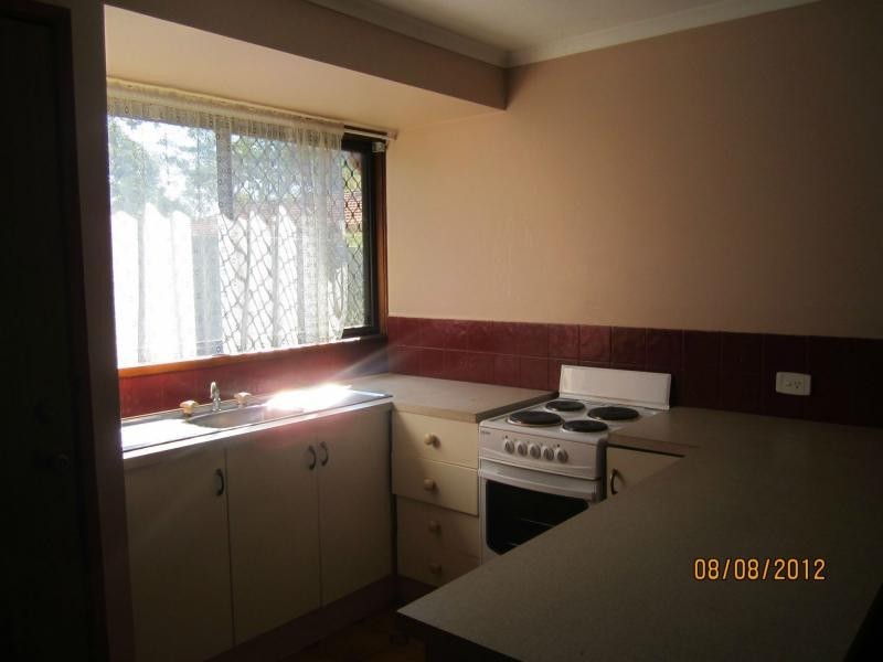 4/12 Albert Street, Eagleby QLD 4207