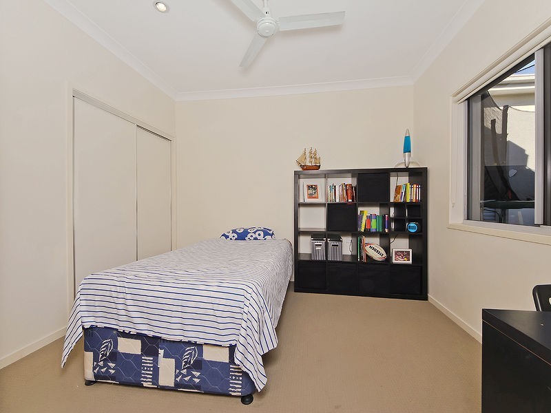 22 Emmaville Crescent, Ormeau QLD 4208