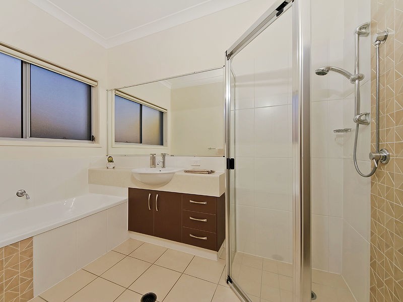 22 Emmaville Crescent, Ormeau QLD 4208