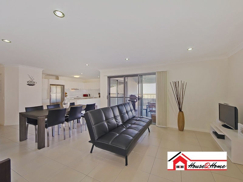 11 Olivevale Street, Ormeau QLD 4208