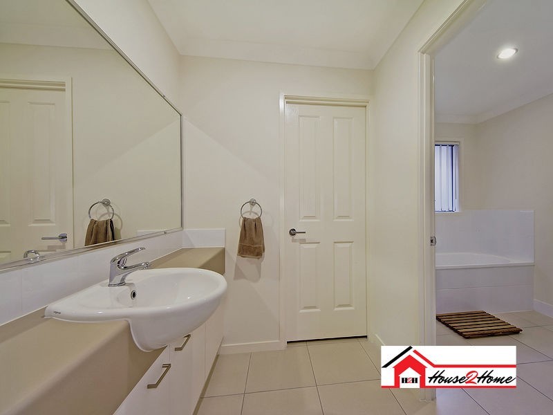 11 Olivevale Street, Ormeau QLD 4208