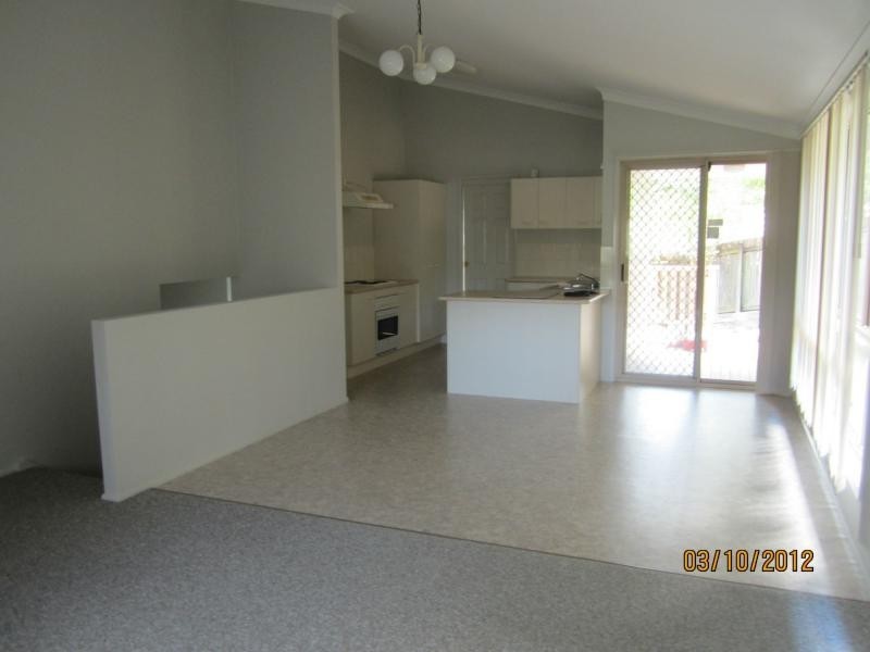 13 Tavuzzi Terrace, Edens Landing QLD 4207