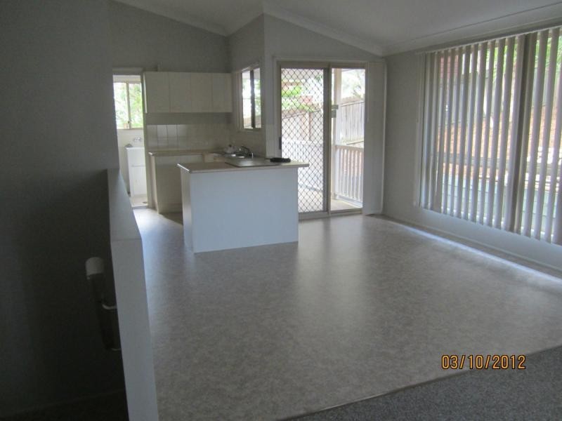 13 Tavuzzi Terrace, Edens Landing QLD 4207