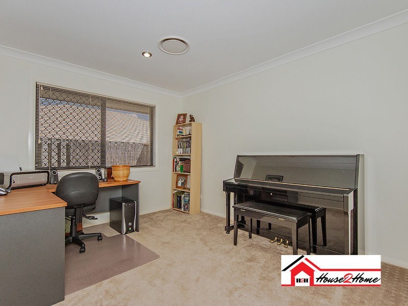 30 Hazelmere Crescent, Ormeau QLD 4208