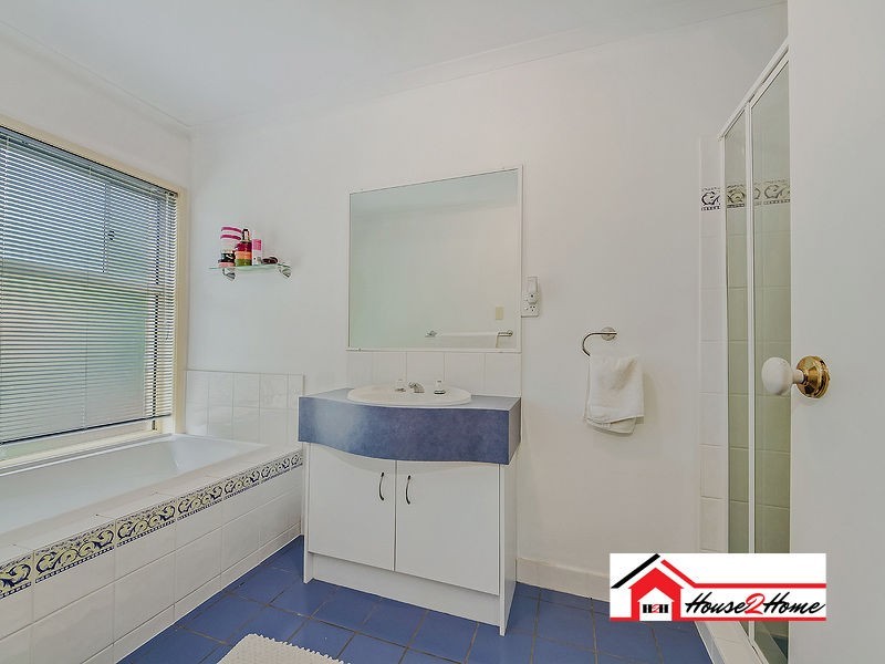 25 Johnson Parade, Ormeau Hills QLD 4208