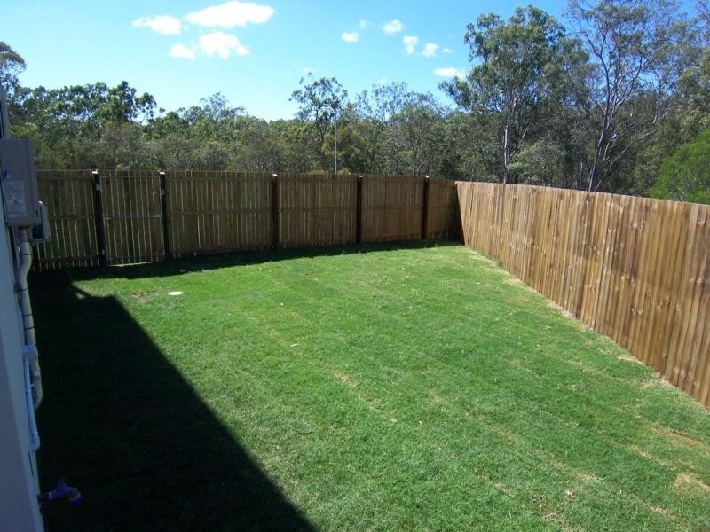 2/39 Bull Road, Pimpama QLD 4209