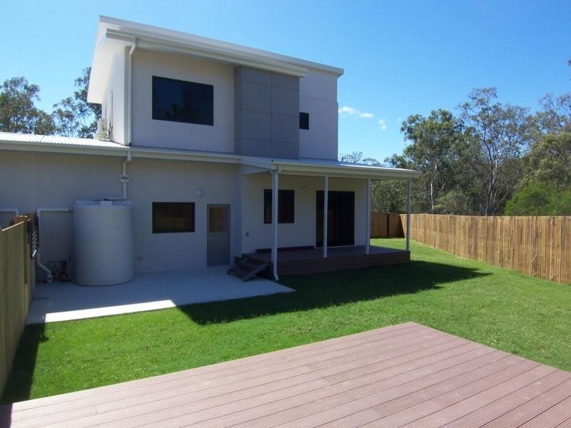 2/39 Bull Road, Pimpama QLD 4209