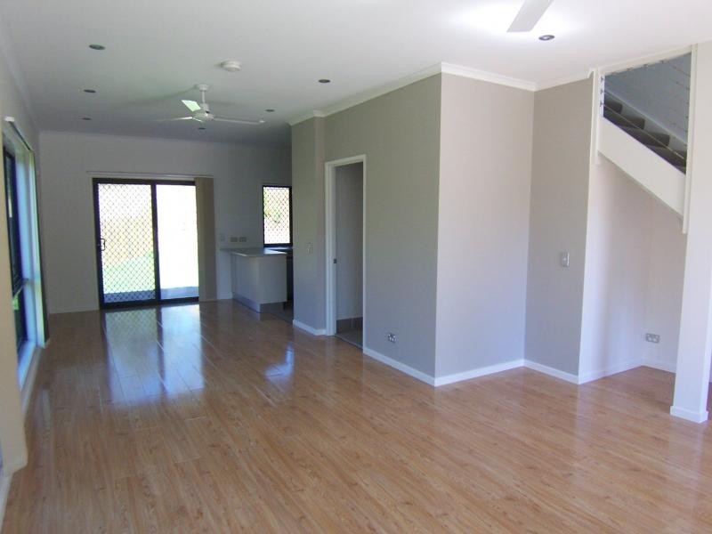 2/39 Bull Road, Pimpama QLD 4209