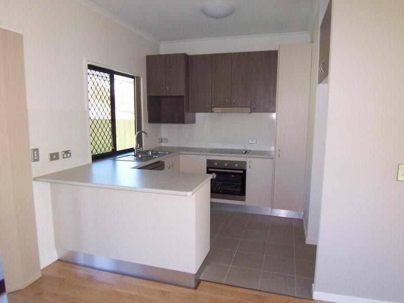 2/39 Bull Road, Pimpama QLD 4209