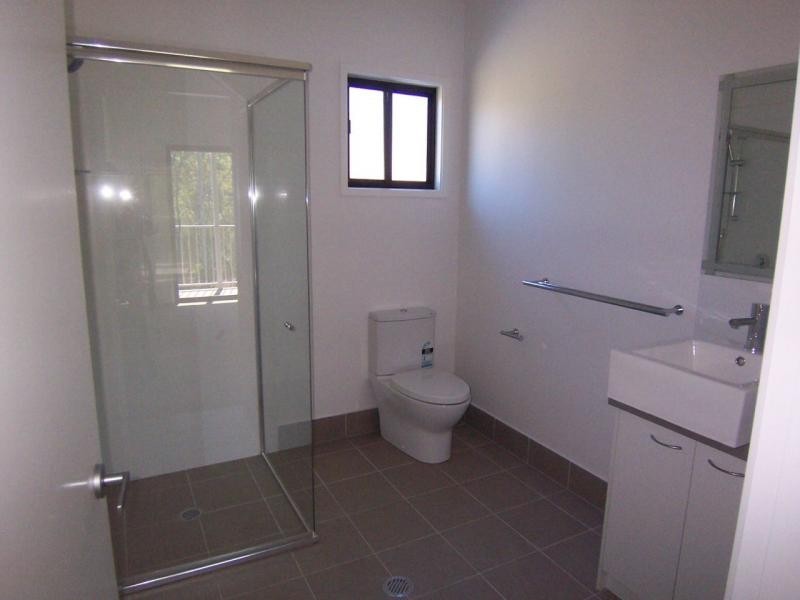 2/39 Bull Road, Pimpama QLD 4209