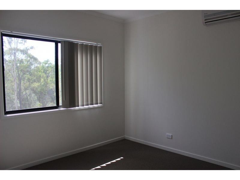 2/39 Bull Road, Pimpama QLD 4209