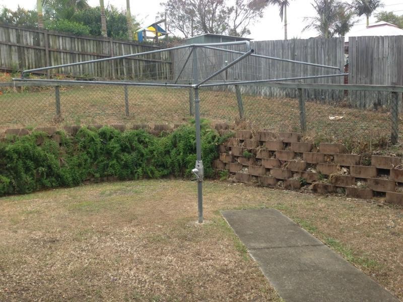 3 Sandra Anne, Edens Landing QLD 4207