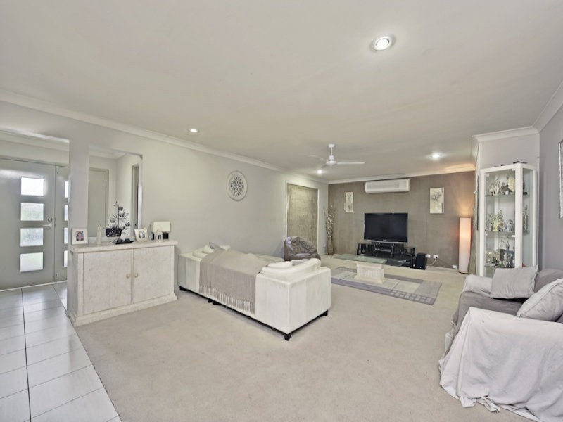 17 Rockwood Drive, Ormeau QLD 4208