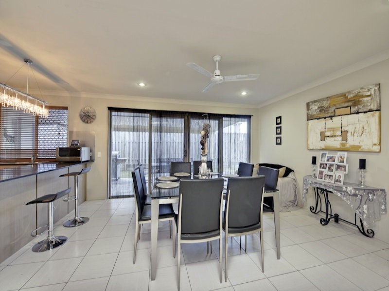 17 Rockwood Drive, Ormeau QLD 4208