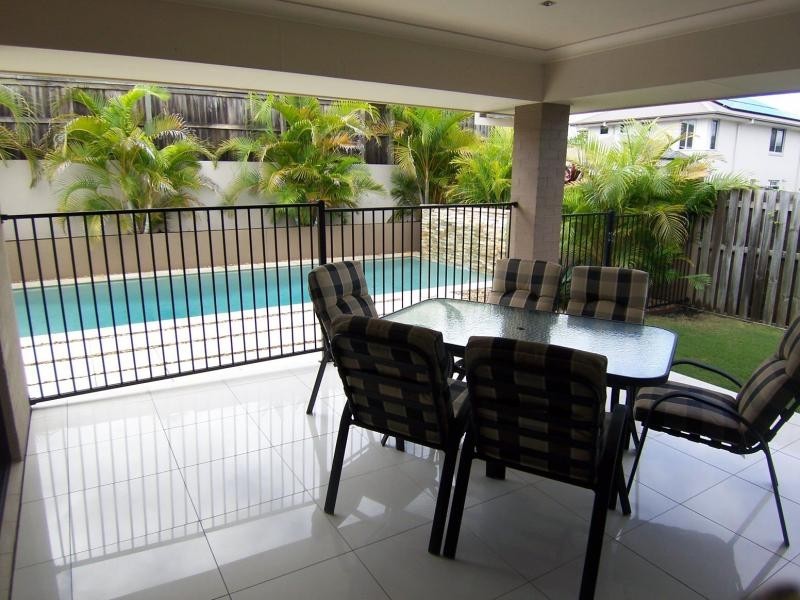 9 Lauradale Crescent, Ormeau QLD 4208