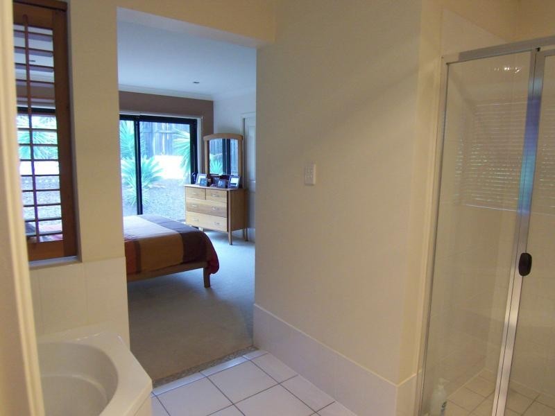 9 Lauradale Crescent, Ormeau QLD 4208