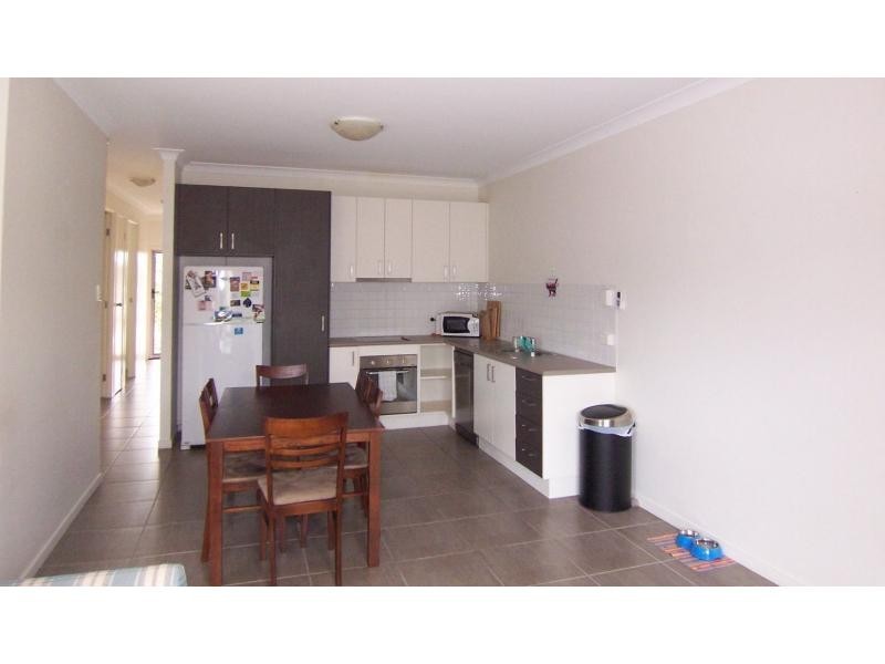 8/30-42 Cotswold Street, Mount Warren Park QLD 4207