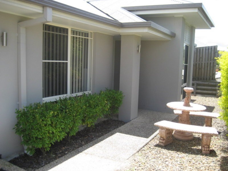 25 Hazelmere Crescent, Ormeau QLD 4208