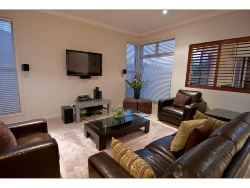 44 Lauradale Crescent, Ormeau QLD 4208