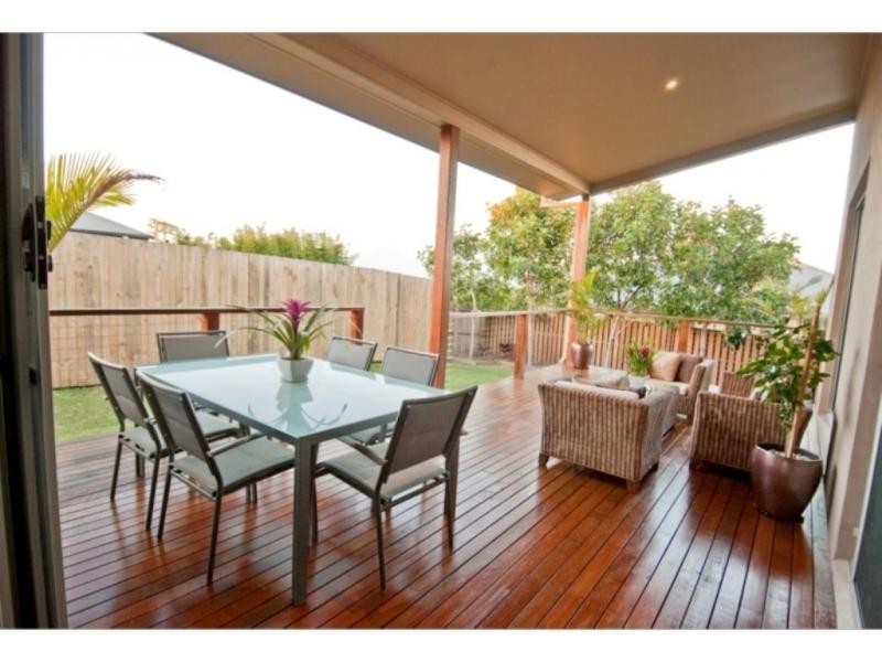 44 Lauradale Crescent, Ormeau QLD 4208