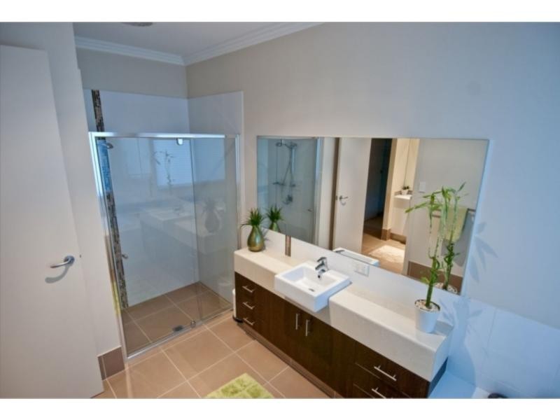 44 Lauradale Crescent, Ormeau QLD 4208