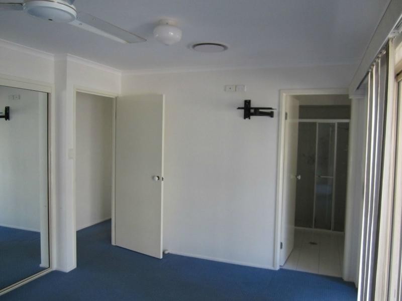 2 Phipps Place, Ormeau QLD 4208