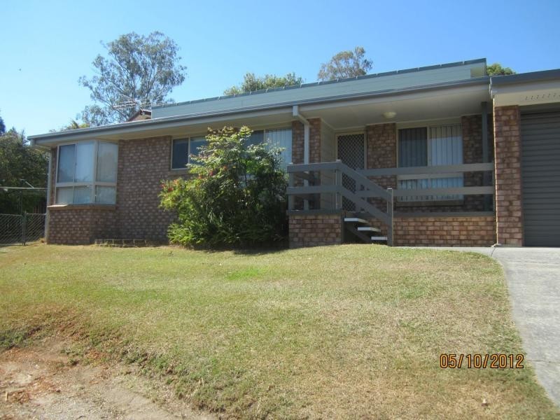 13 Tavuzzi Terrace, Edens Landing QLD 4207