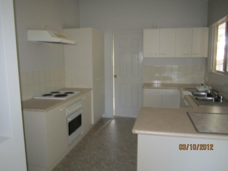 13 Tavuzzi Terrace, Edens Landing QLD 4207