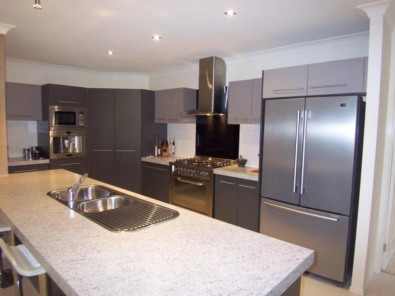 9 Lauradale Crescent, Ormeau QLD 4208