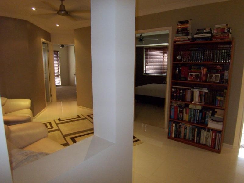 9 Lauradale Crescent, Ormeau QLD 4208