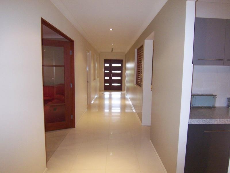 9 Lauradale Crescent, Ormeau QLD 4208