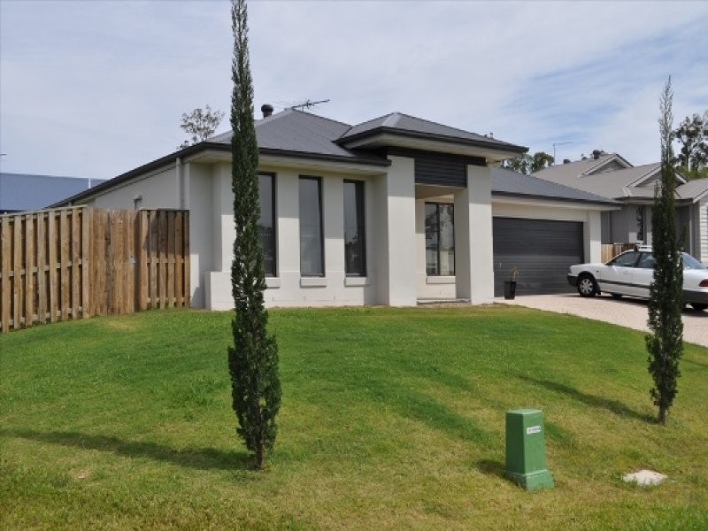 30 Cedarton Crescent, Ormeau QLD 4208