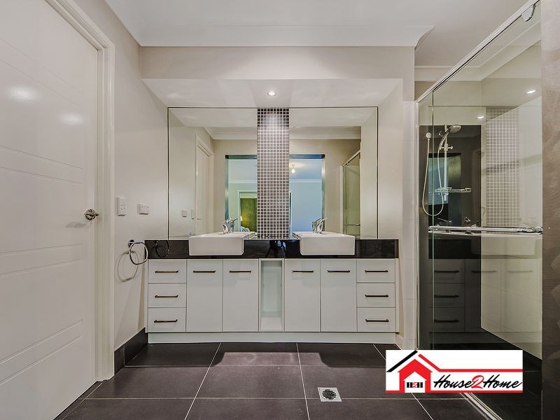 27 Olivevale Street, Ormeau QLD 4208