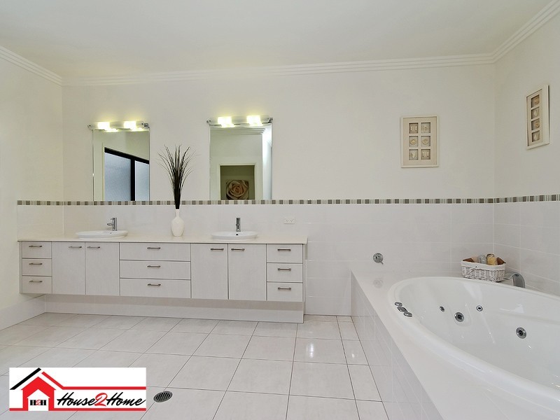 14 Jacobs Ridge Road, Ormeau QLD 4208