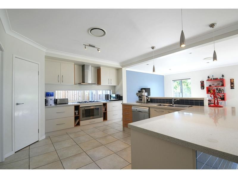9 Ravensthorpe Street, Ormeau QLD 4208