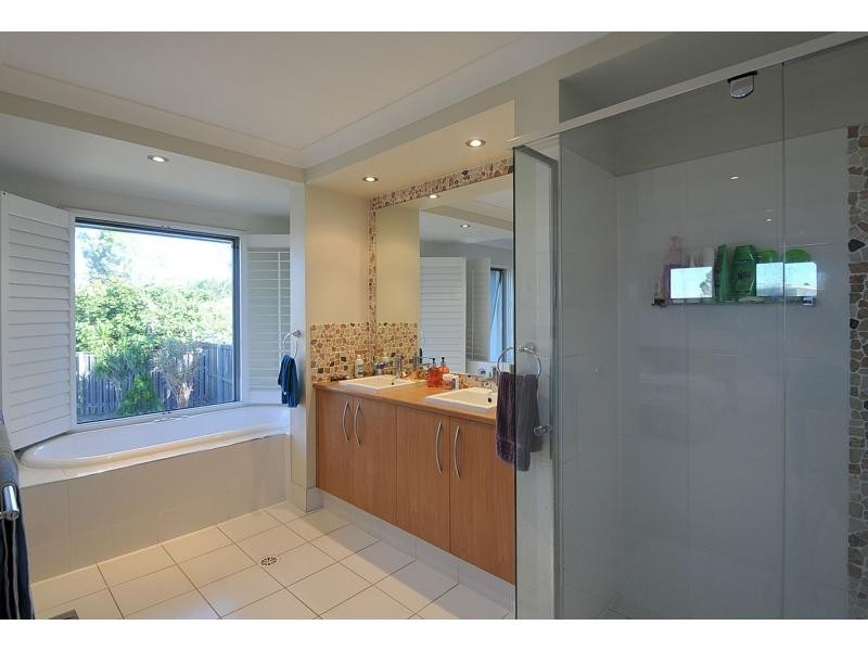 9 Ravensthorpe Street, Ormeau QLD 4208