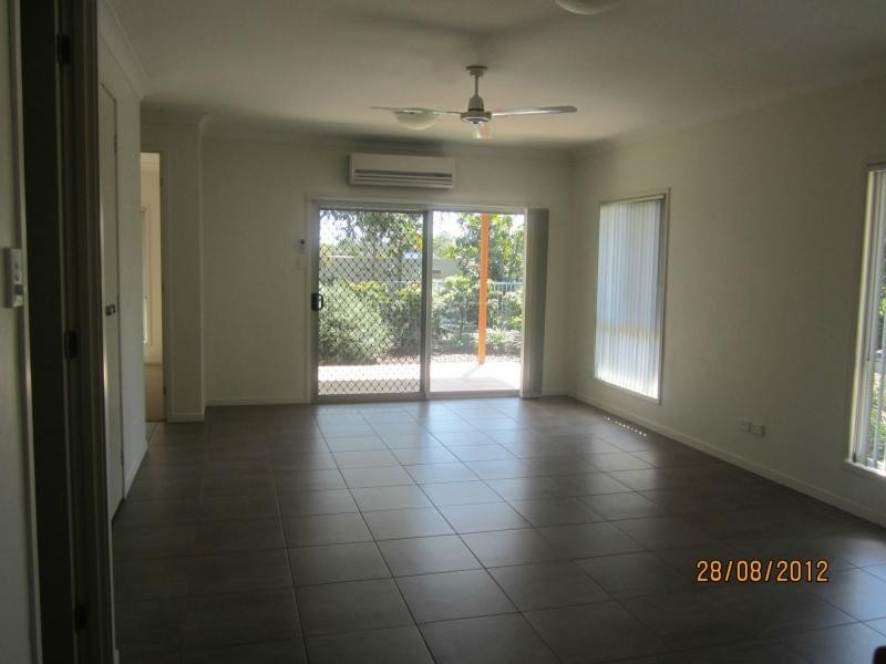 Unit 7/30-42 Cotswold Street, Mount Warren Park QLD 4207