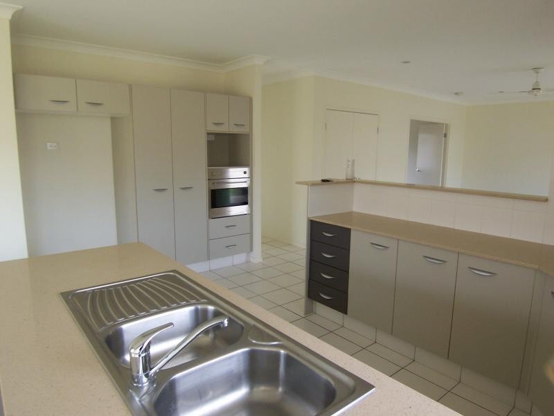 15 Winston Way, Pimpama QLD 4209